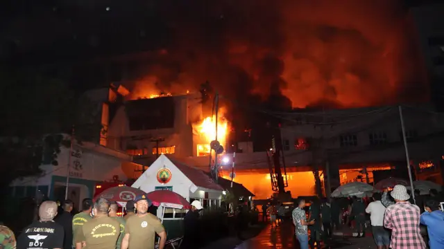 Incendio en un hotel de Camboya