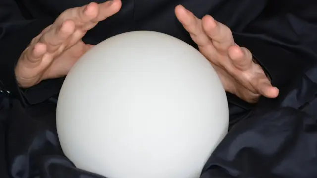 Una bola de cristal para adivinar el futuro.