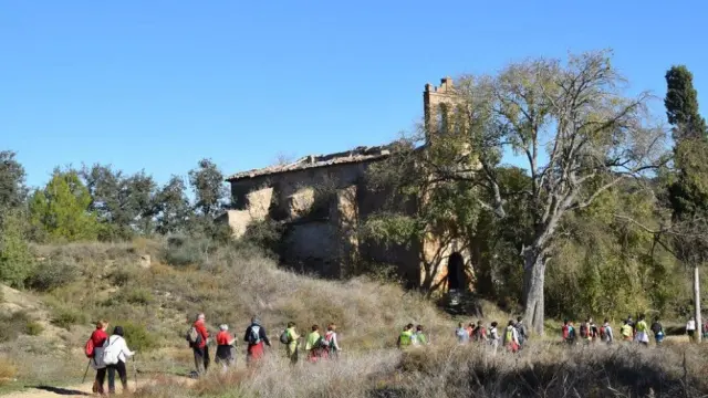 Ruinas de Rocafort, por donde pasa la marcha senderista comarcal del Club Litera Montaña