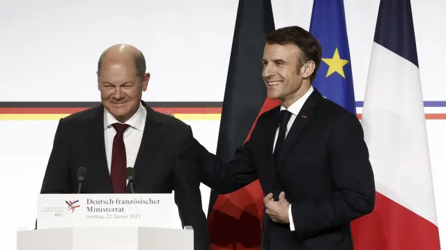 El presidente Emmanuel Macron recibe en París al canciller alemán Olaf Scholz