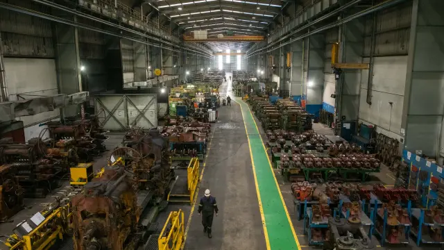 Una de las naves de la planta siderúrgica que el grupo Megasa tiene en el PTR de Zaragoza.