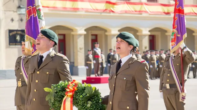 Celebración del XXXI aniversario de la División Castillejos en el cuartel Sancho Ramírez de Huesca.