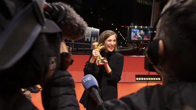 Clara Simón ganó en Berlinale 2022 el premio a la mejor película por Alcarràs
