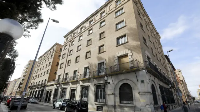 Antigua sede de la Tesorería General de la Seguridad Social en Huesca.