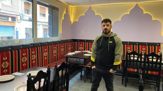 Rudi Ibrahim posa en el restaurante Syriana, en el centro de Zaragoza.