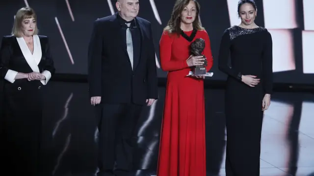 La familia de Carlos Saura recoge el Goya de Honor al cineasta aragonés.