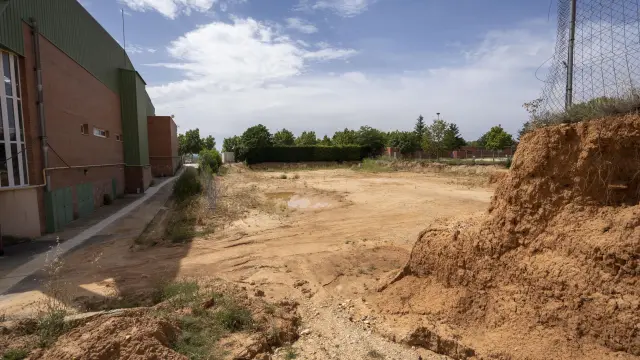 Estado en que se encuentran las obras de la piscina climatizada de Teruel que se construye en la zona de Los Planos.