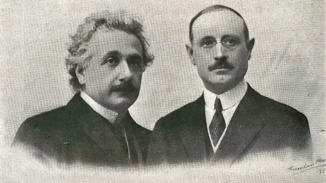 Einstein junto al profesor Vecino