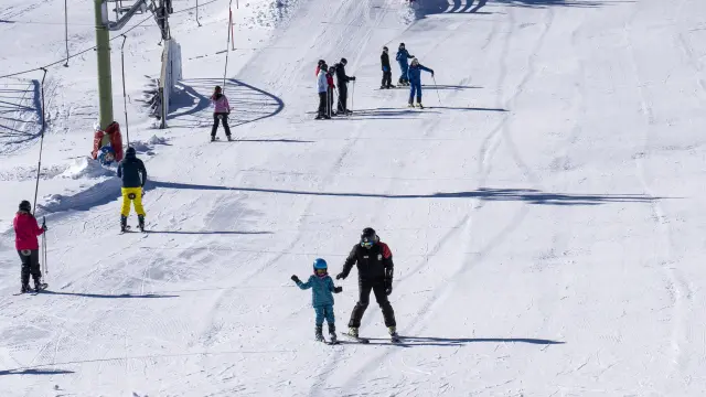Las pistas de esquí de Javalambre no abrieron sus puertas hasta finales de enero.