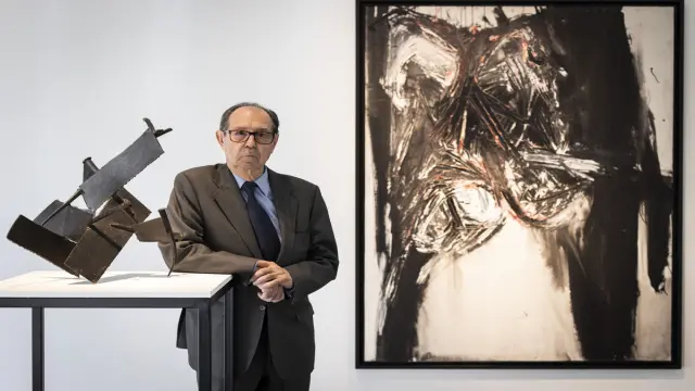 Rafael Canogar, este lunes 27 de marzo, en la inauguración de la muestra que presenta en el museo Pablo Serrano de Zaragoza.