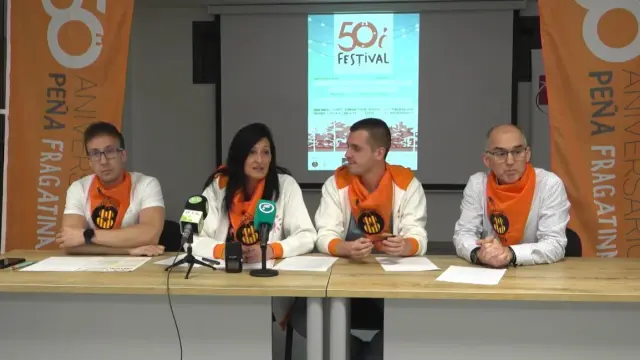 La comisión del 50 aniversario de Peña Fragatina ha presentado el programa del festival que celebrará del 28 de abril al 1 de mayo.