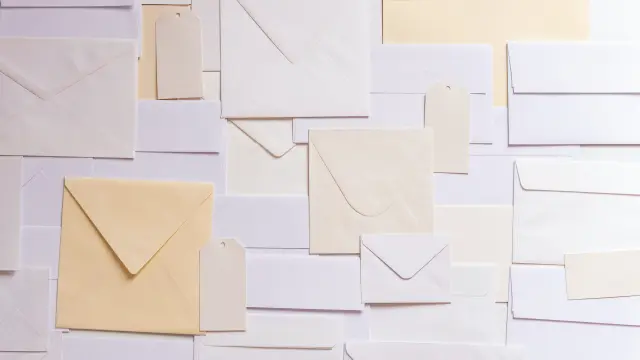 Sobres de papel, en una imagen de archivo