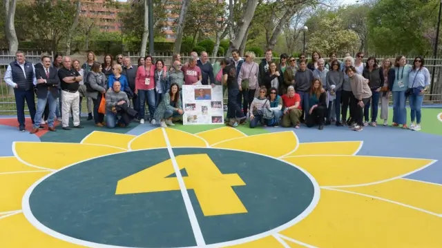 El Parque Bruil estrena una nueva pista de baloncesto en homenaje a la jugadora Pilar Valero