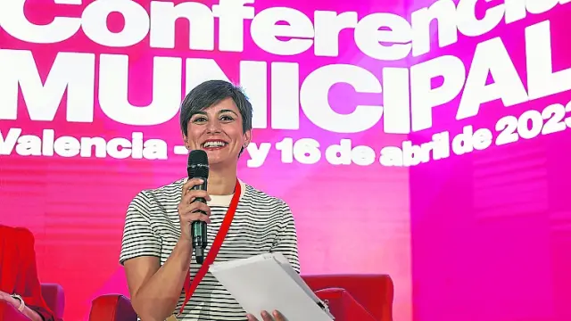 La ministra Isabel Rodríguez durante ayer en la conferencia.