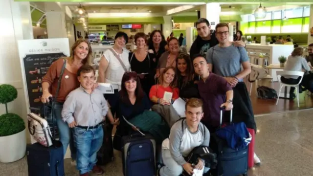 Familias de la Fundación Alpe que viajaron a Bruselas para luchar por el colectivo.