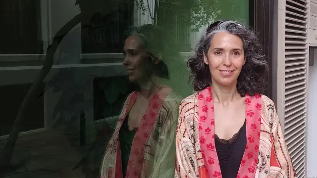 Edurne Portela habló en Zaragoza, con Eva Cosculluela, de su novela 'Maddi y las fronteras'.