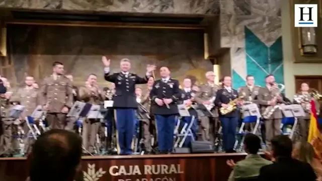 Los miembros de la Unidad de Música de la Academia General Militar (AGM) y la Banda de Música del Ejército de Estados Unidos para Europa y África (USAREUR-AF) protagonizaron un concierto en Zaragoza organizado por la Comandancia Militar de Zaragoza y Teruel en la sede la Caja Rural de Aragón.