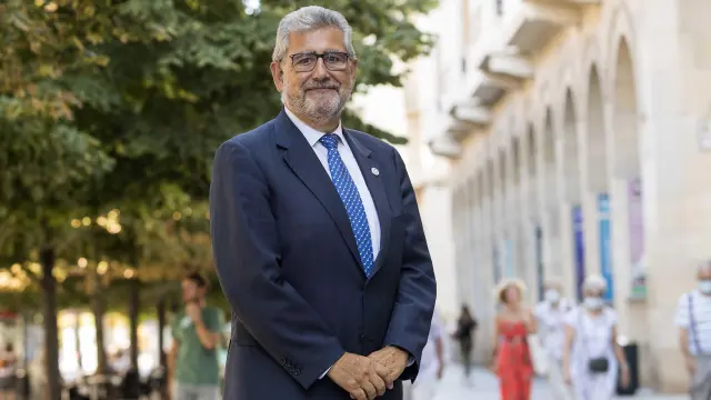 El rector de la Universidad de Zaragoza, José Antonio Mayoral.