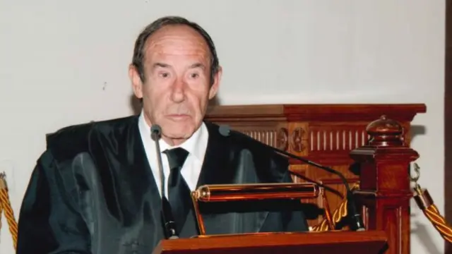 Javier Hernández Puértolas, exdecano del Colegio de Abogados de Aragón