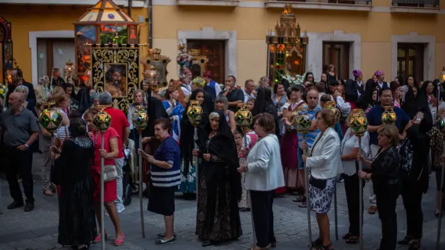 La tradicional salida del Rosario de Cristal será el viernes después de la misa.