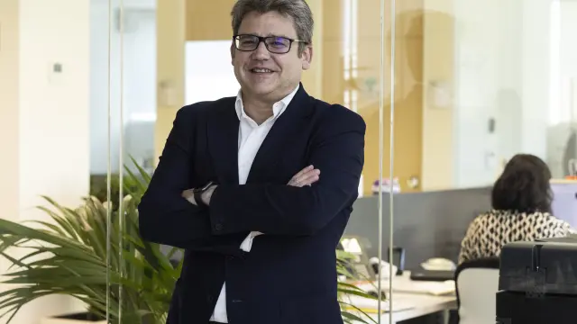 Fernando Gil Bayona, director general de BSH Electromésticos España, en su despacho.