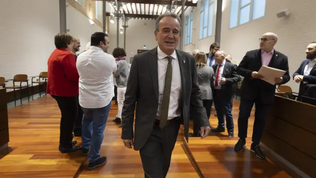 El presidente de la DPZ, Juan Antonio Sánchez Quero, a su llegada al salón de plenos.