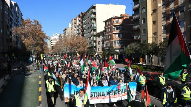 Manifestación hoy en Zaragoza en apoyo al pueblo palestino para pedir el fin del conflicto Israel-Gaza.