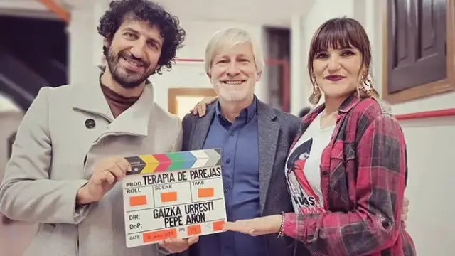Marwan, Gaizka Urresti y Rozalén, en el rodaje.