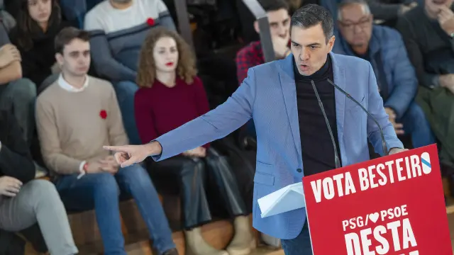 El secretario general del PSOE y presidente del Gobierno Pedro Sánchez, ha arropado al candidato a la Presidencia de la Xunta de Galicia, Jose Ramón López Besteiro, en Vigo