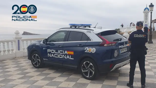 Imagen de un coche de la Policía Nacional en Alicante
