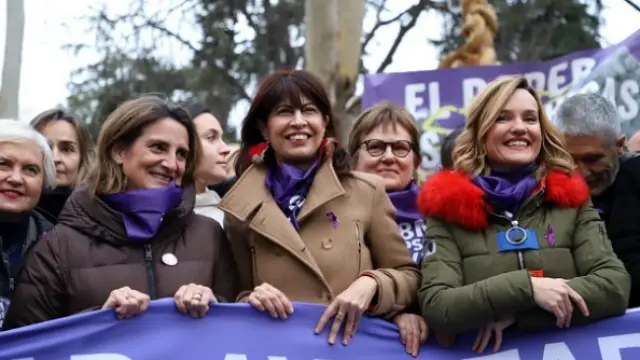 Feministas del PSOE activan una iniciativa para expulsar del partido a los puteros
