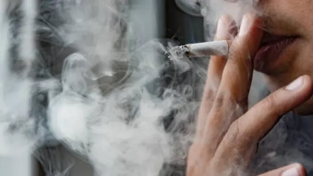 Se estima una media nacional de 51.870 muertes atribuibles al año por fumar
