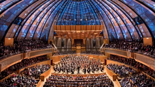 La Orquesta Sinfónica de Dusseldorf, en el Tonhalle de la ciudad alemana.