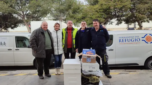 Entrega de 102 kilos de marisco y pescado a comedores sociales de Zaragoza