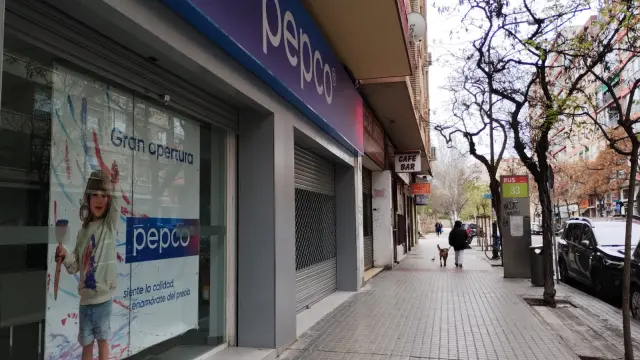 Futura tienda de la cadena de bajo coste Pepco en el barrio de las Delicias de Zaragoza.