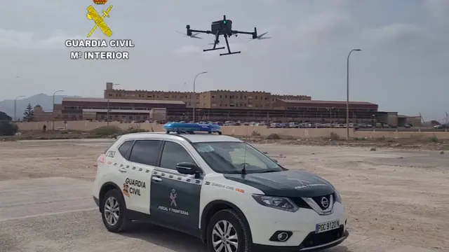 La Guardia Civil vigila la valla de Melilla con drones dotados de inteligencia artificial