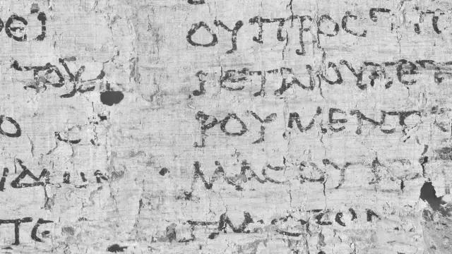 La lectura gracias a las nuevas tecnologías de los llamados papiros de Herculano, los escritos que se encontraron medio carbonizados en la ciudad cercana a Pompeya tras la erupción del Vesubio el año 79 d. C., han permitido conocer el lugar exacto de la tumba del filosofo Platón