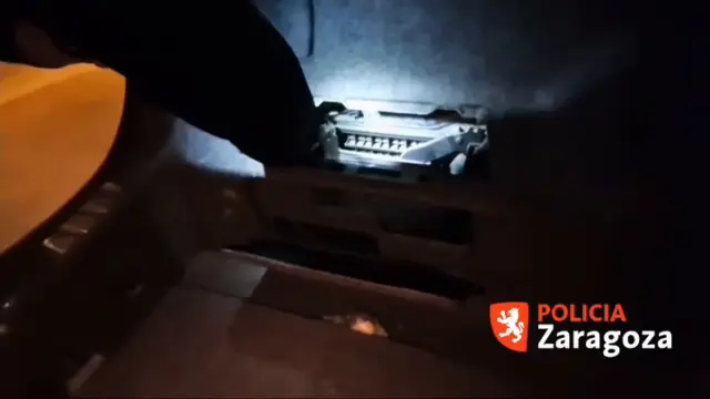 La Policía Local de Zaragoza encuentra medio kilo de hachís en el maletero de un coche guiada por su olfato
