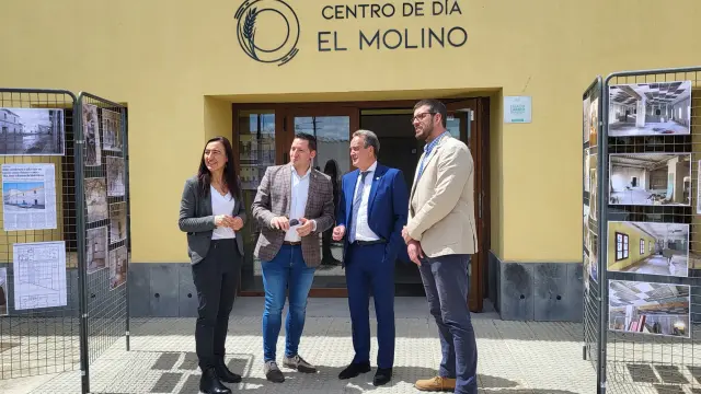 Sánchez Quero con el alcalde Jesús Morales y los diputados provinciales Cristina Palacín y Abraham Martínez