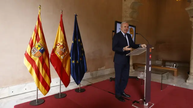 El presidente aragonés, Jorge Azcón, en su intervención de este lunes en el 'homenaje a la palabra', organizado por la Fundación Giménez Abad.