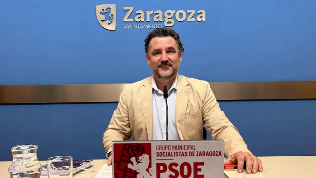 El concejal socialista Paco Galán, este martes en rueda de prensa.