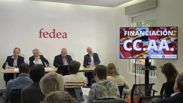 Foro sobre financiación autonómica y fiscalidad organizado por CGE y Fedea en Madrid.