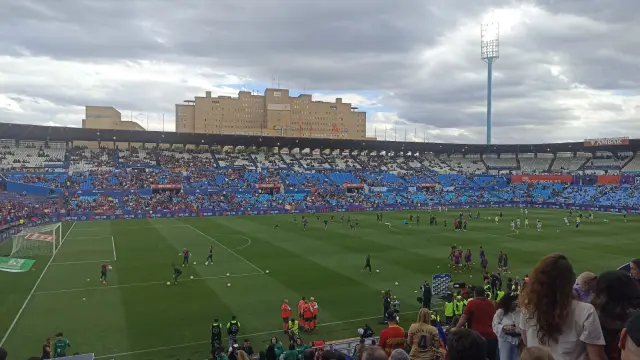 La Romareda, a 40 minutos de la final de la Copa de la Reina.