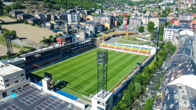 Estadio de Encamp donde jugará mañana el Real Zaragoza por primera vez en su historia.