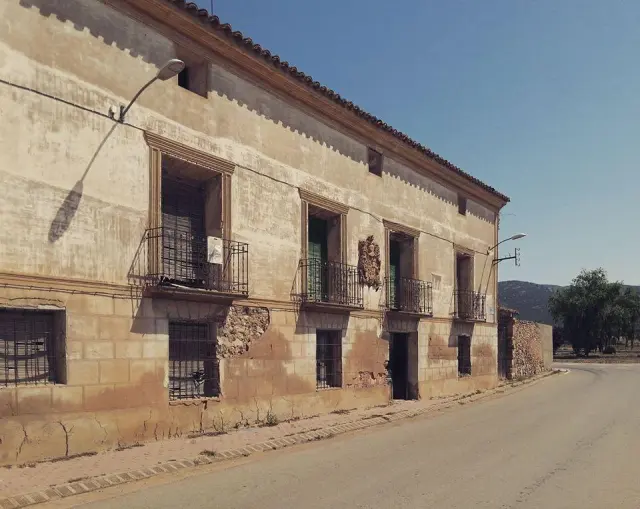 La casa del siglo XVIII de Used adquirida por Alberto Sánchez.