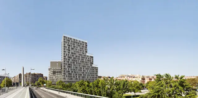 ‘Skyline’, promoción icónica situada en la plaza de Europa de Zaragoza.