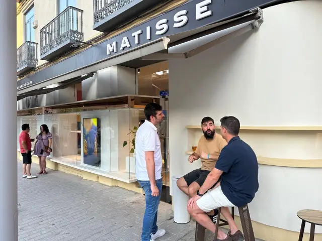 Nuevo Matisse, en la plaza Salamero.