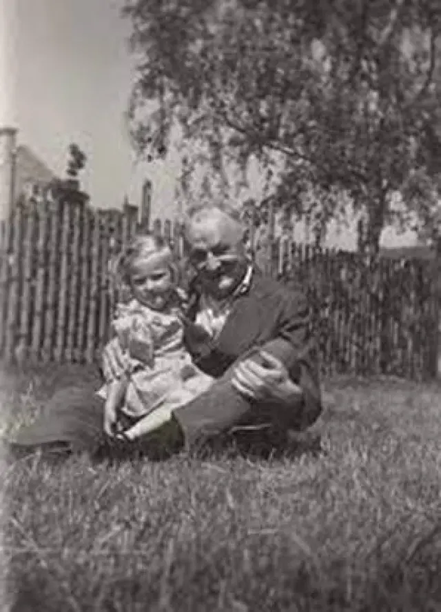Rudolf Wilmes y su hija Eika