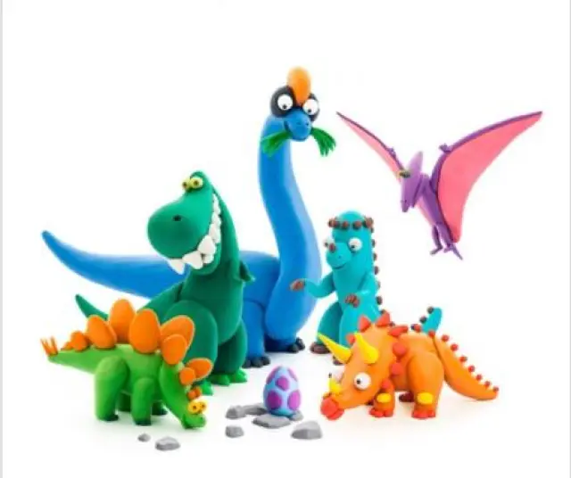 Figuras de dinosaurios de plastilina.
