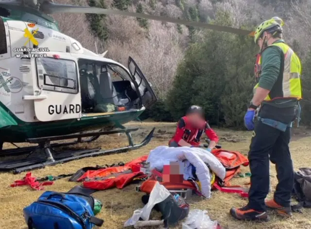Rescate de la senderista zaragozana accidentada en Bujaruelo.